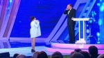 Наталья Андреевна показывает платье Маслякову