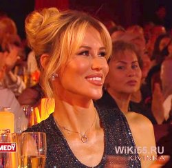 девушка как кулколка с маленькими глазеньками